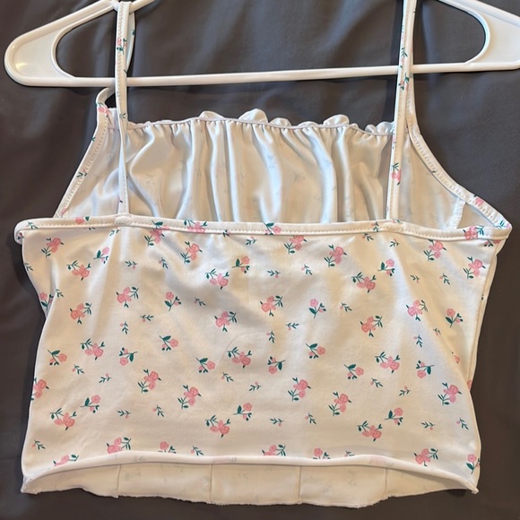 White floral crop top cami - Picture 2 of 3
